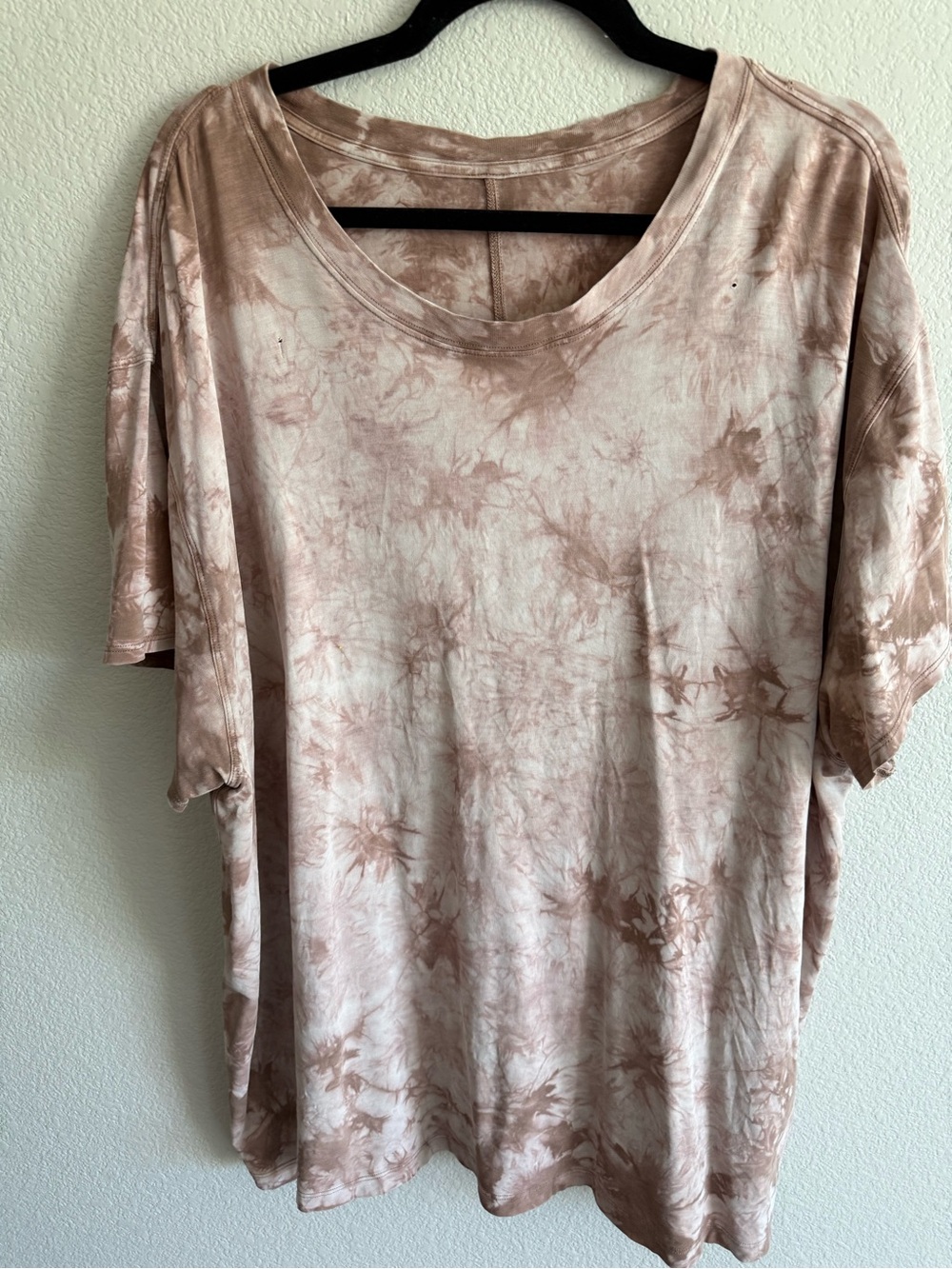 lululemon athletica Short Sleeve Tie-Dye Tee in Blush Tan